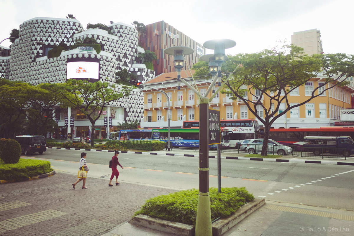Bugis Junction - Đối diện là Bugis+