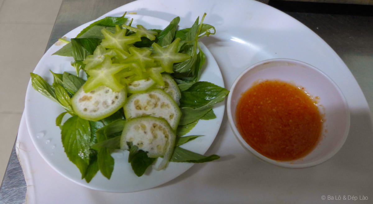 Nước mắm gừng cay nồng ấm bụng