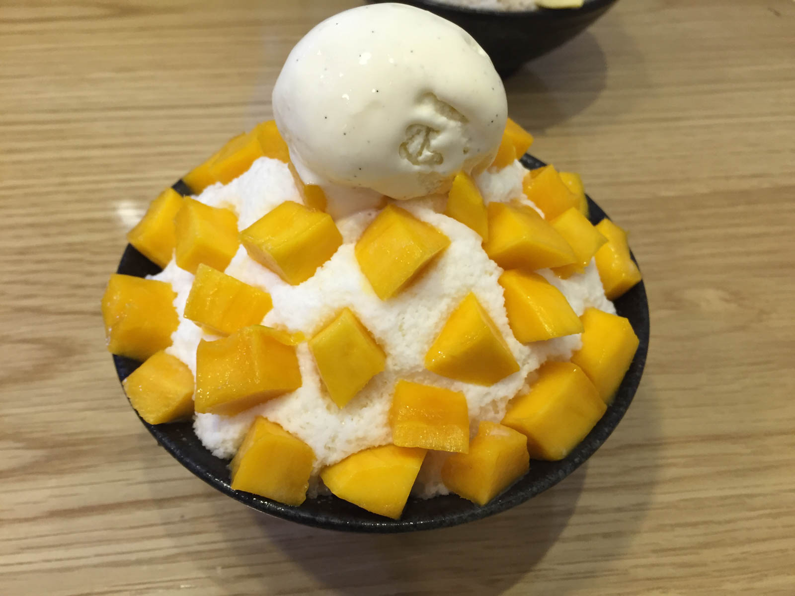 Bingsu đá bào Tuyết Hoa thơm ngon mát lạnh