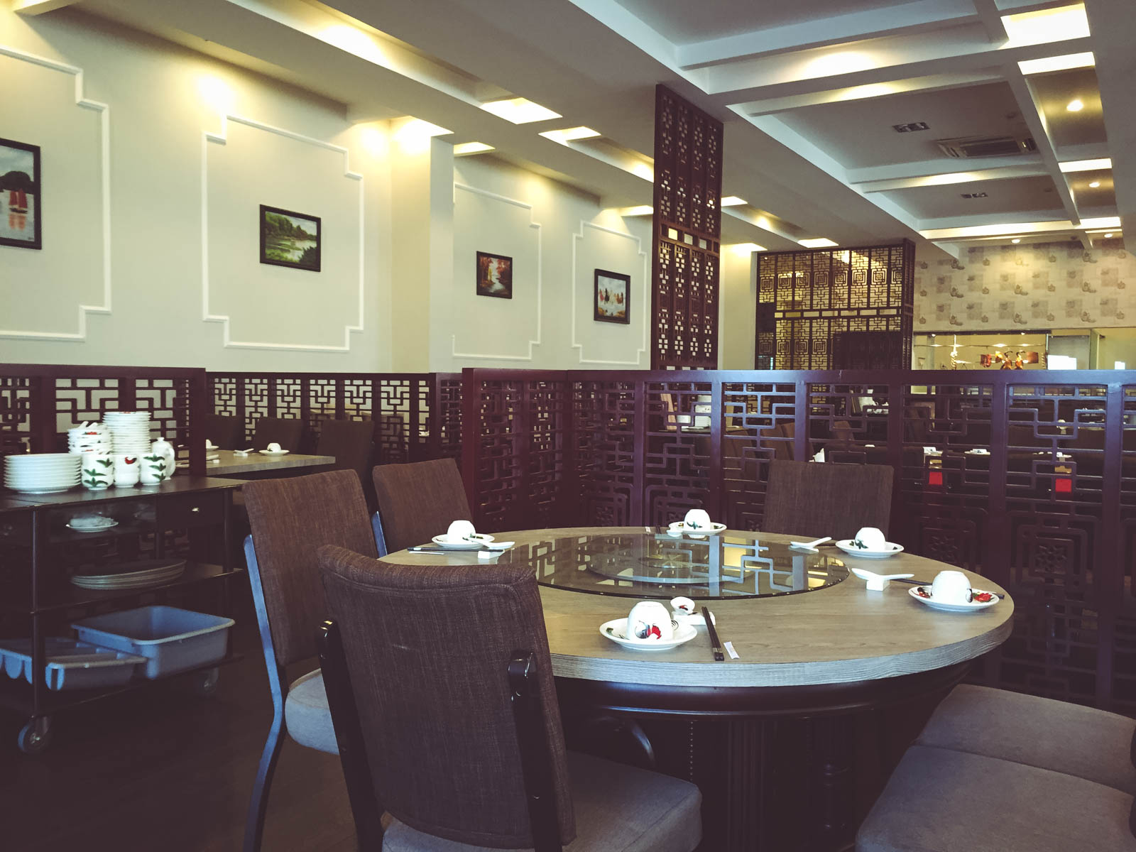 Không gian ấm cúng, sang trọng phù hợp với tiệc bạn bè và gia đình