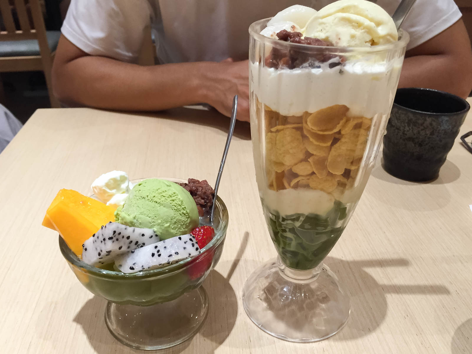 Tráng miệng hoành tráng với combo trà xanh