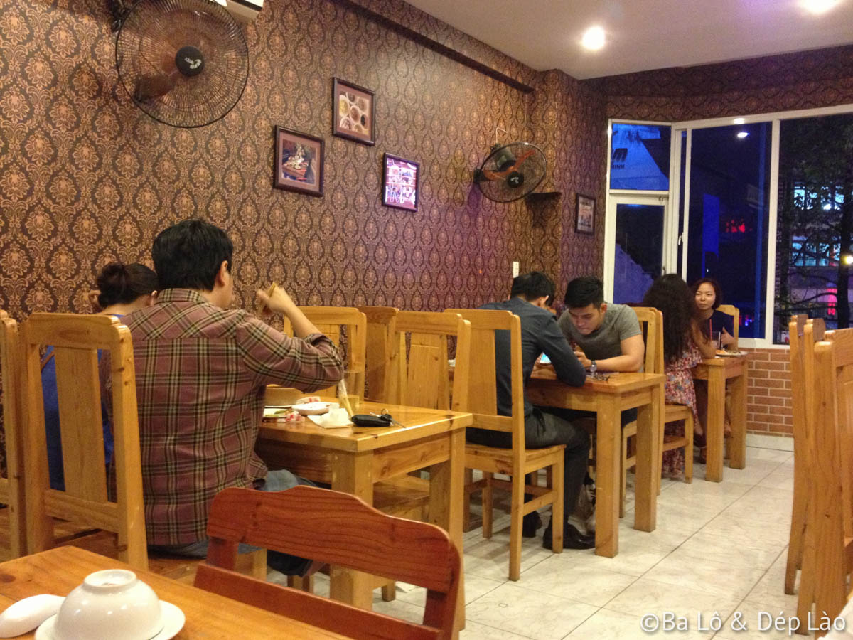 Không gian tại Nhà hàng Thái Ngò Rí