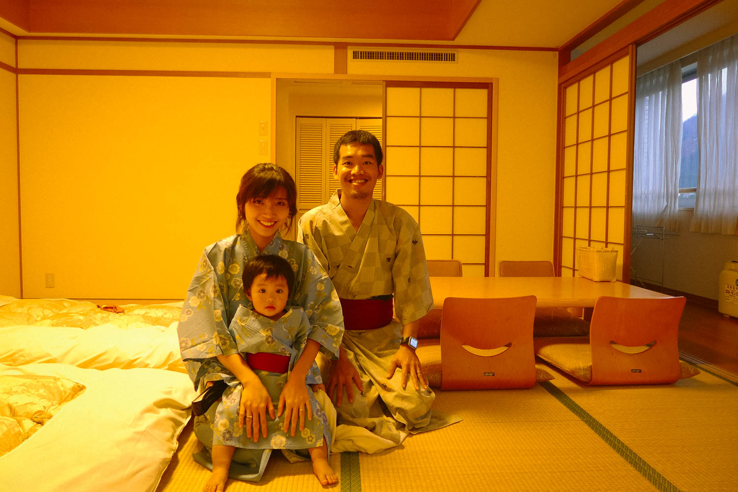 Cả nhà Silk thích thú tắm onsen trên núi